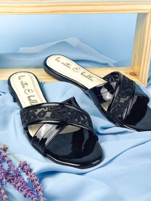 la vita e bella floral sandal flat slip wanita model cross motif bunga bahan glossy [lp 510] black