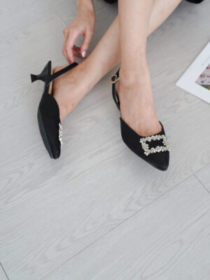 upper: vegan leather, brokat lace with crystal buckle lining: comfortable smooth lining type: slingback heels insole: cushioning pillow footbed outsole: 100% rubber heel: stiletto 6 cm